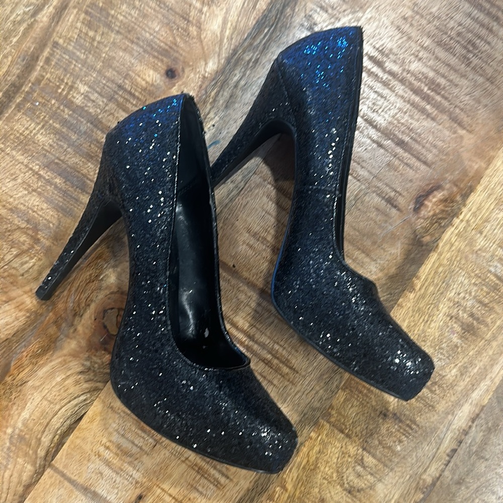 Michael Black Glitter triangle point toe heels